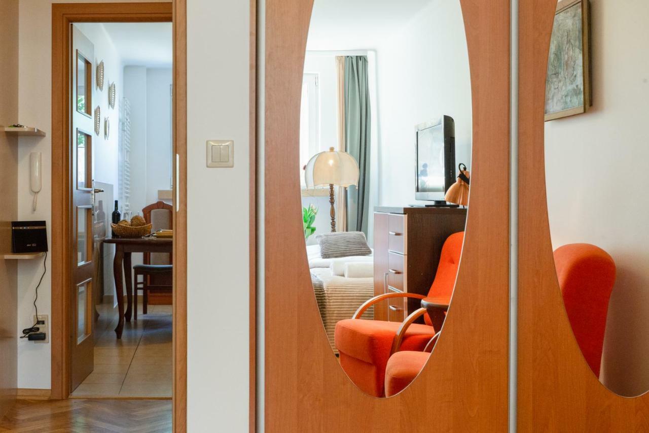 Traditional Apartment Starowislna Street Cracovia Exterior foto